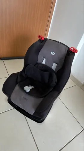 Cadeirinha de Bebê para Carro Tutti Baby Atlantis (9 a 25kg) - Preta e Cinza