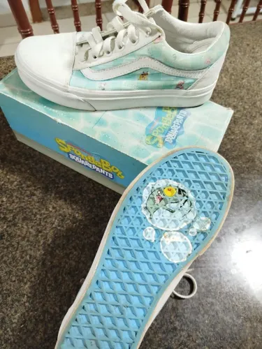 Tênis Vans edição especial Bob Esponja