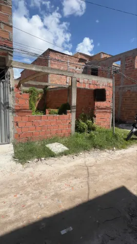 Terreno com Construção Iniciada - Excelente Oportunidade! Vilas de Abrantes ? *