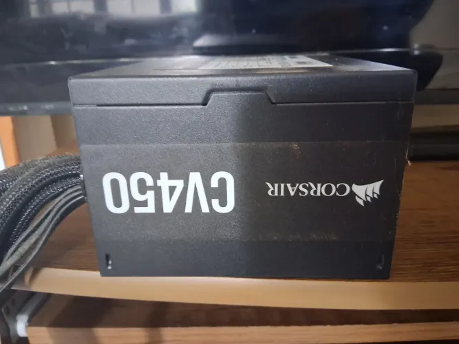 Fonte Corsair CV450