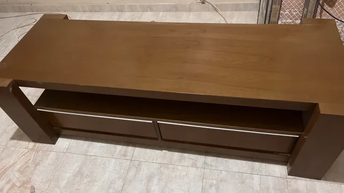 Rack de televisão com duas gavetas em excelente estado