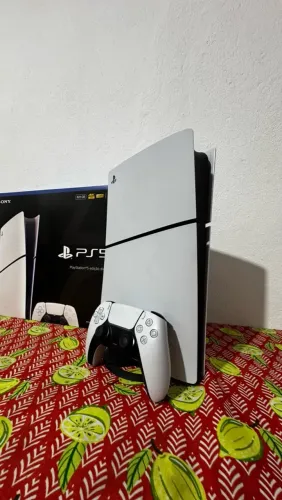 PlayStation 5 825 gigas mídia digital