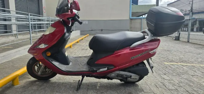 Moto Scooter Suzuki Burgman 125i - excelente estado, único dono, baixa quilometragem