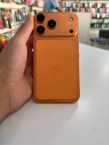 iPhone XR Transformado em 17 Pro