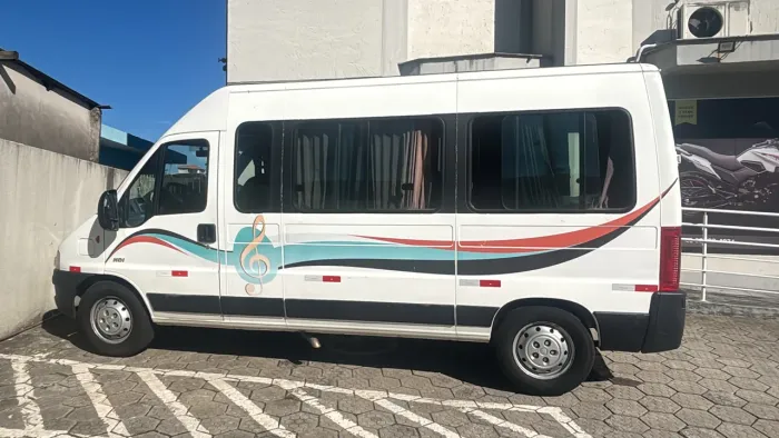 Peugeot Boxer 2.3 Minibus 15/16l TB Diesel. 2013