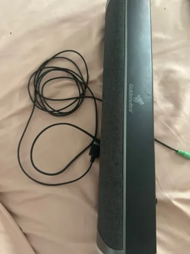 Mini soundbar para PC/computador da Goldenultra (alimentada via USB com conector áudio P2)