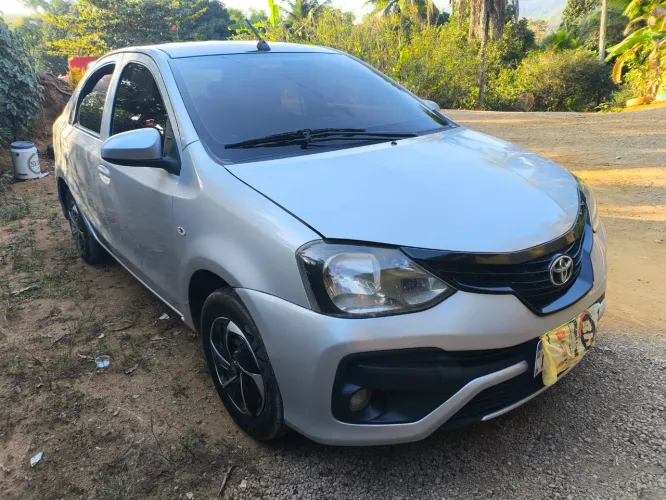 Toyota Etios X Sedan 1.5 Flex 16V 4P Mec. 2019