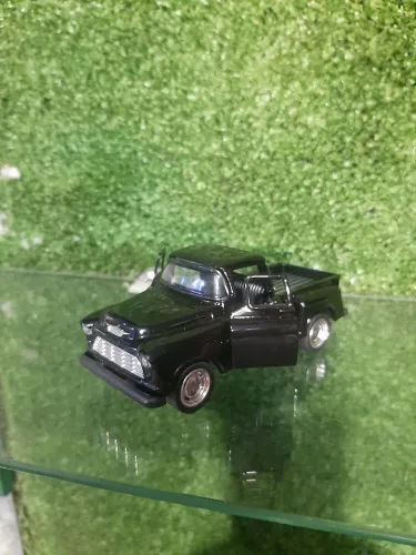Carrinhos Clássicos em Metal (valor un)