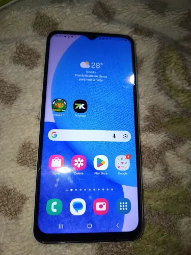 Celular impecável