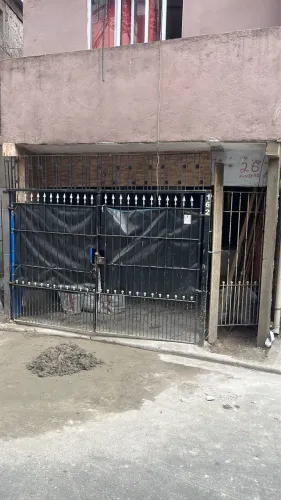 Portão de garagem com 3 metros de largura 2,30 de altura ó social vai junto
