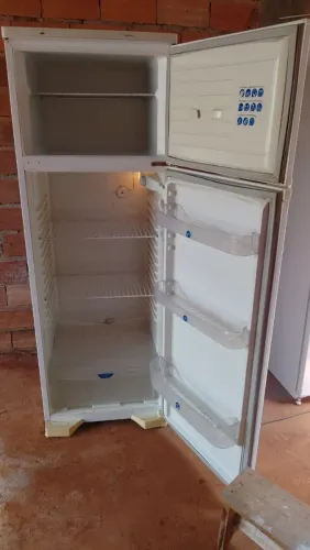 Geladeira duplex funcionando perfeitamente damos garantia