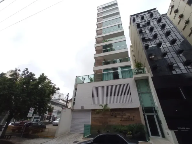Apartamento com 4 quartos para alugar por R$ 5.500,00 mês - Centro - Juiz de Fora/MG