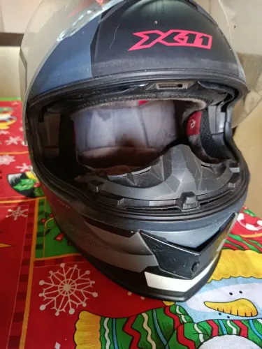 Capacete x11 58