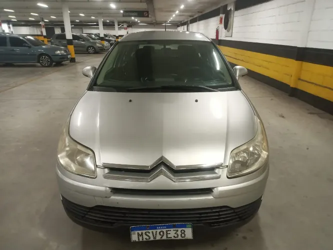 Citroen C4 Pallas GLX 2.0/ 2.0 Flex Aut. 2010