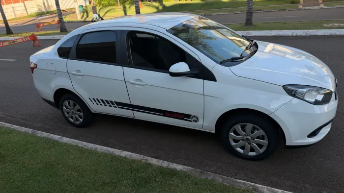 Fiat Grand Siena 1.4 EVO Flex 8V 4P 2021