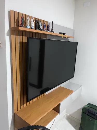 Painel para TVs de até 60 polegadas