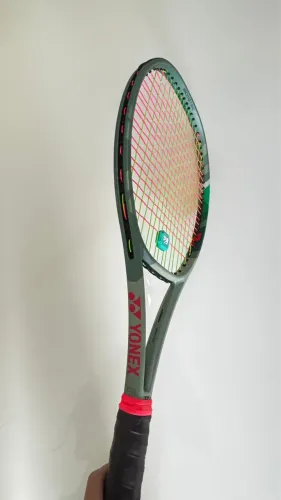 Raquete de Tênis Yonex Percept 97L