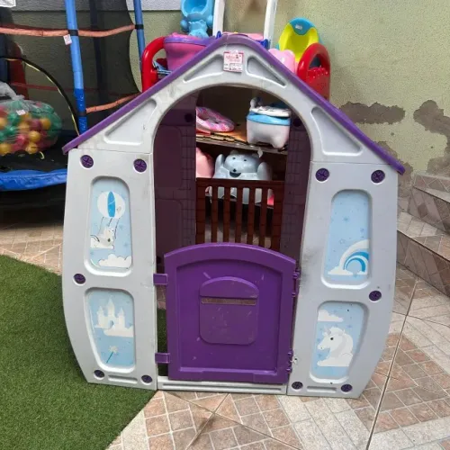 Casa unicornio p/ Jardim ou Sala Dimensões do produto montado: 102 x 90 x 1.09