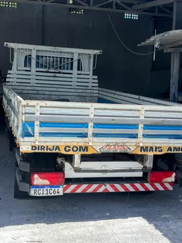 Vendo caminhao