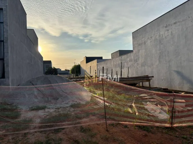 Terreno à venda, 250 m² por R$ 380.000,00 - Residencial Jardim do Jatobá - Hortolândia/SP
