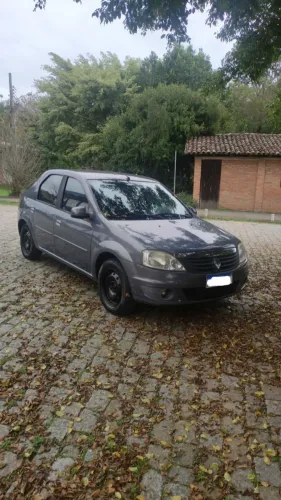 Renault Logan Expression Hi-flex 1.6 8V 4P 2013