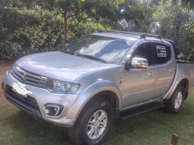 Mitsubishi L200 Triton HPE 3.2 CD TB Int.diesel AUT 2015