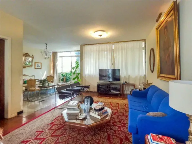 Casa à venda com 4 quartos em Belém, São Paulo - SP