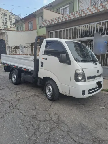 Kia Motors Bongo K-2500 2.5 4X2 TB Diesel 2015