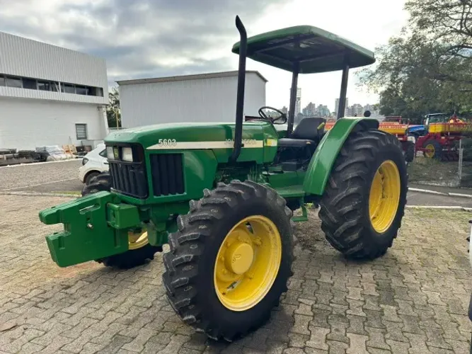 Trator John Deere 5603