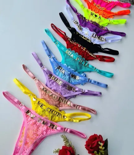 Calcinha de renda personalizada