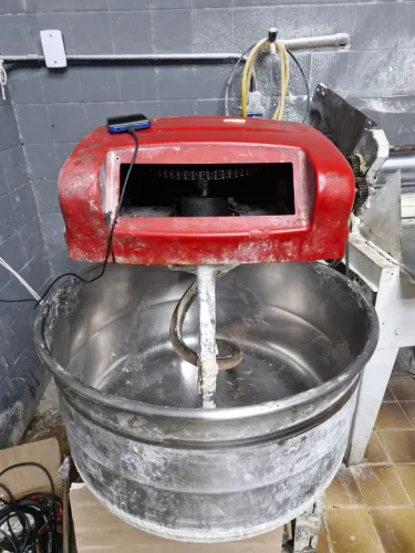MASSEIRA DE PÃO 25 KILOS TODA REVISADA
