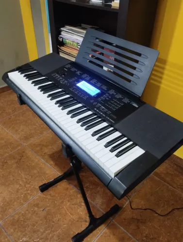 Teclado arranjador Casio Ctk-5200, com suporte, Leia o anúncio!!!
