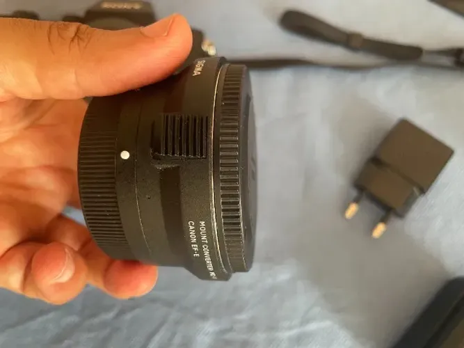 Adaptador Sigma MC-11 Mount Converter Lens (Sigma/Canon EF-Mount Lenses para Sony E)