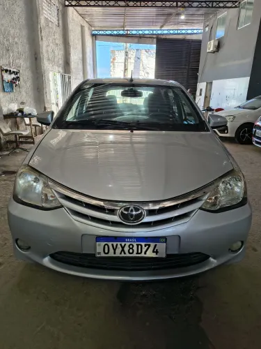Toyota Etios XLS 1.5 Flex 16V 5P Mec. 2014