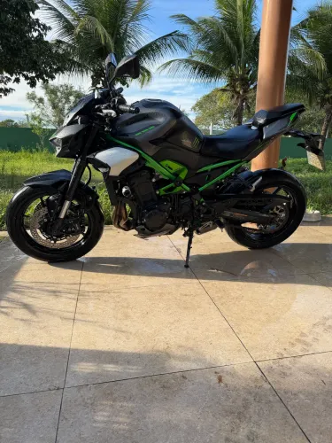 Vendo moto Z 900, único dono, 2026.