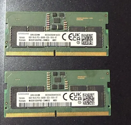 Kit 2x Memória RAM SAMSUNG 8GB DDR5 5600 (16GB)