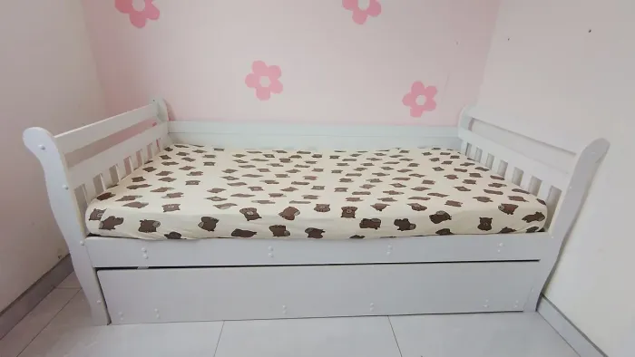 Cama solteiro com cama em baixo