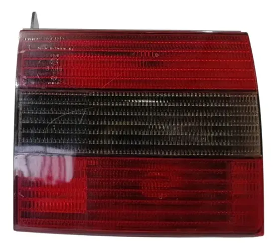 Lanterna Esquerda Tampa Passat Alemão 1994 1995 1996 Esquerdo/motorista Vermelho