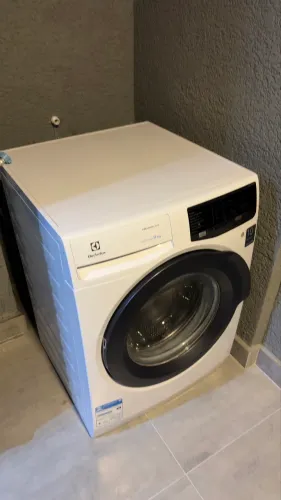 Máquina de Lavar Electrolux Premium Care 11kg Inverter LFE11