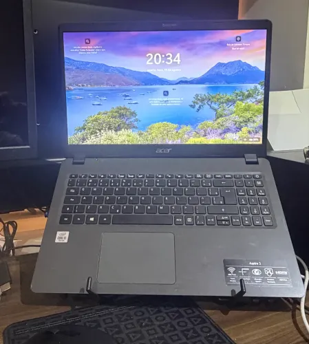 Notebook Acer Aspire 3 A315-54 | i5 10ª geração 8gb ram | SSD 256GB | Teclado Numérico