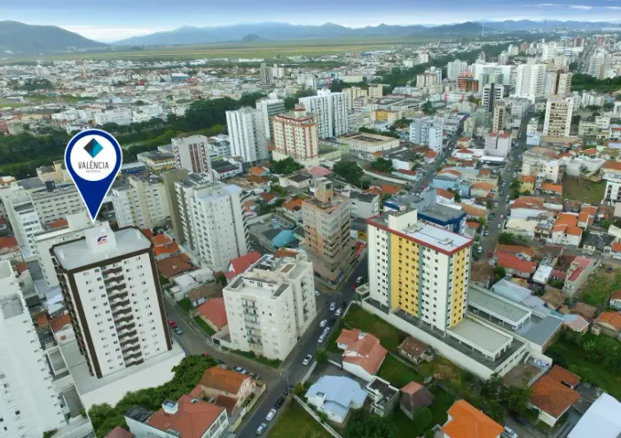Apartamento para aluguel, 2 quartos, 1 suíte, 1 vaga, Centro - Tubarão/SC
