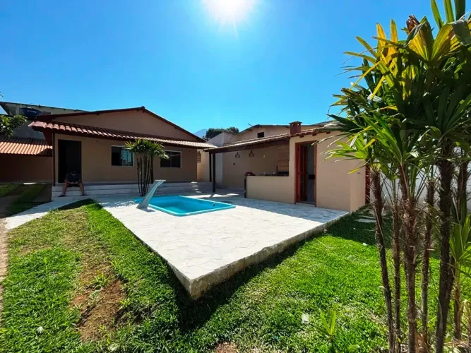 CASA LINEAR NOVA COM PISCINA E ÁREA GOURMET | 360m² DE TERRENO