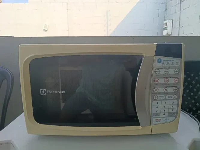 Micro-ondas Electrolux MTD30 20 Litros Branco - 220V