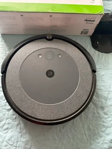 Robô aspirador - Roomba - iRobot i3