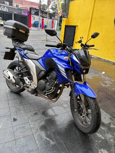 Fazer 250