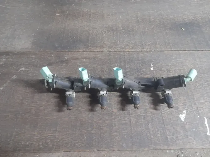 Caneta com bicos 
