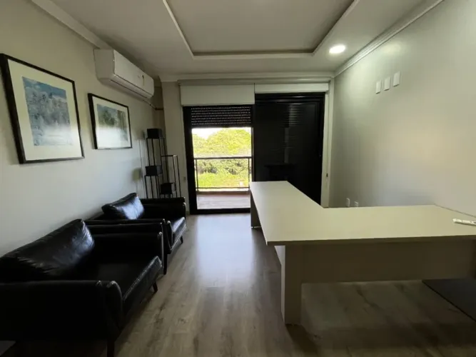 Casa com 4 Quarto(s) e 2 banheiro(s) para Alugar, 128 m² por R$ 4900 / Mês