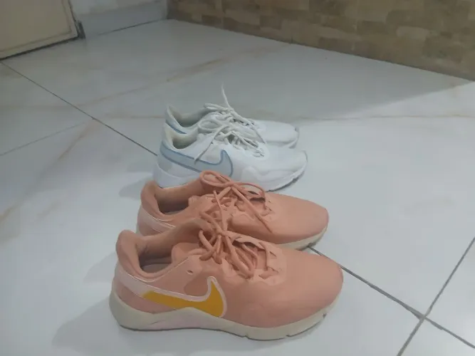 2 Tênis Nike Legend Essential Feminino 2 N°36