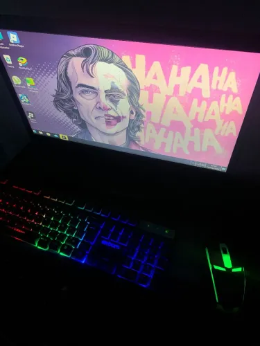 Pc gamer de entrada rosa jogos pesado 