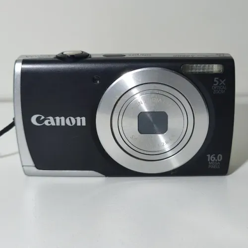 Câmera Digital Canon PowerShot A2500 HD 16MP 5x Preta com Acessórios e Brinde
